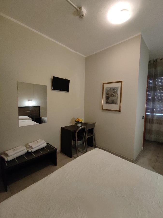 Hotel Salus Milano Exteriör bild